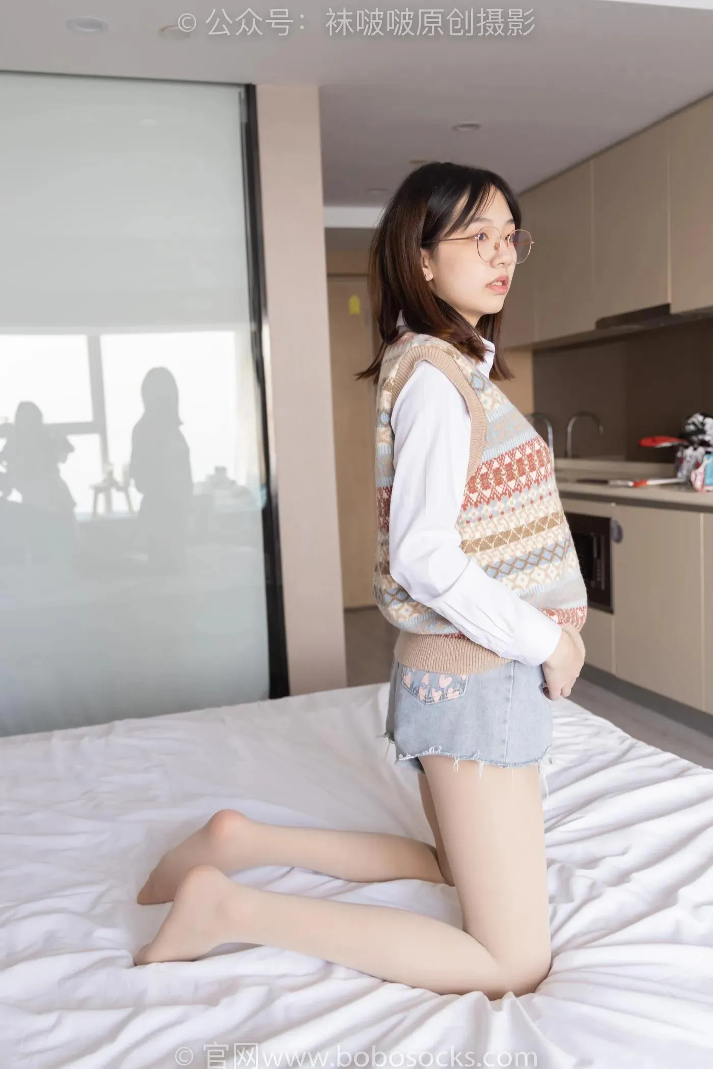 [BoBoSocks袜啵啵]NO.169 小甜豆-黑皮鞋、厚黑丝、厚肉丝 [145P]插图